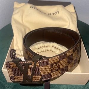 Men’s Louis Vuitton belt
